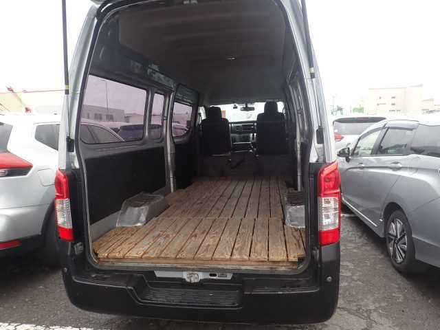 NISSAN CARAVAN VAN 2020