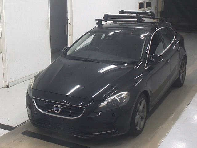 VOLVO V40 2013