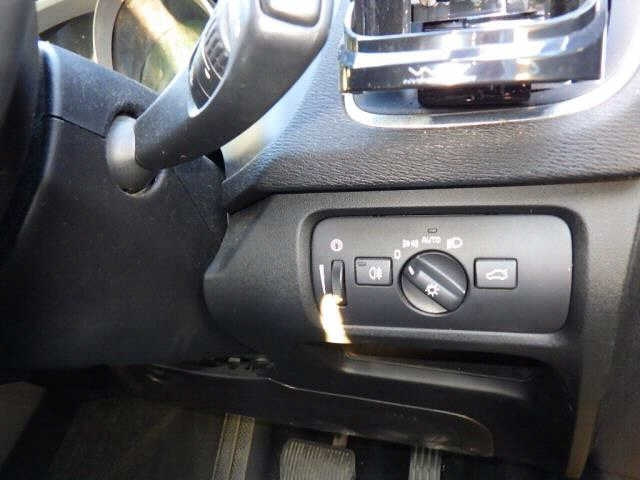 VOLVO V40 2013