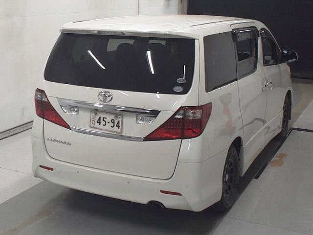 TOYOTA ALPHARD 2011