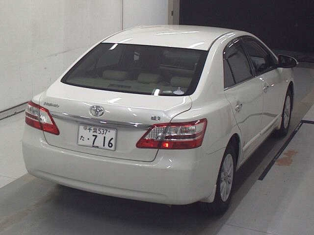 TOYOTA PREMIO 2015