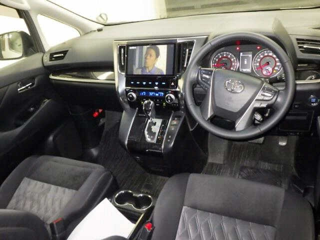 TOYOTA VELLFIRE 2019