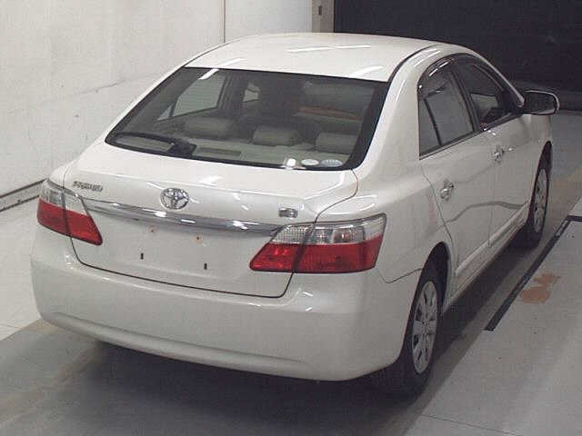 TOYOTA PREMIO 2008