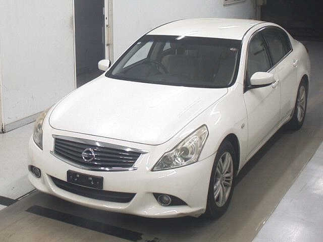 NISSAN SKYLINE 2010