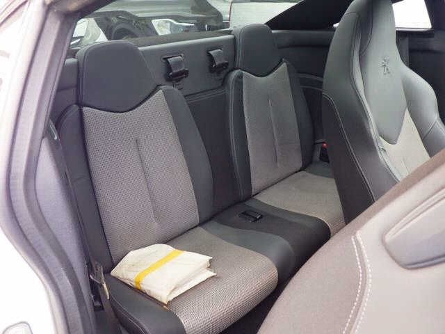 PEUGEOT RCZ 2012