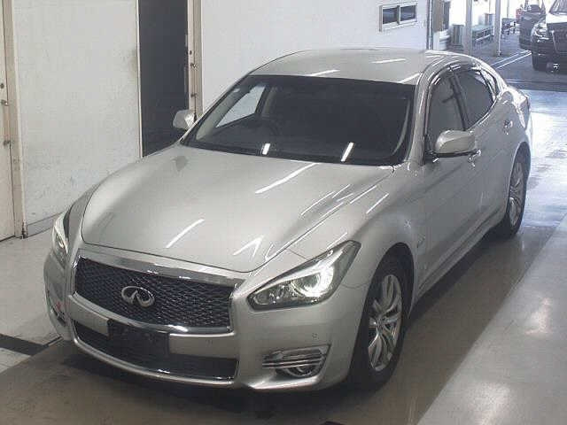 NISSAN FUGA 2015