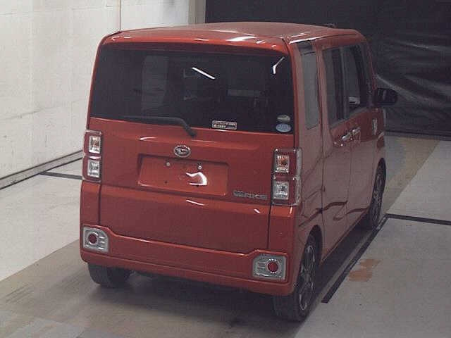 DAIHATSU WAKE 2016