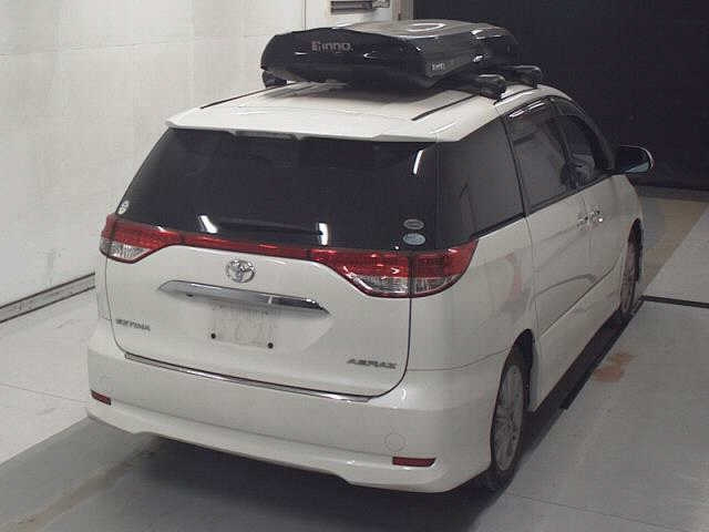 TOYOTA ESTIMA 2010