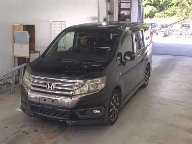 HONDA STEP WAGON 2012