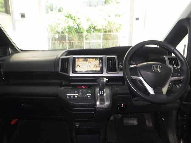 HONDA STEP WAGON 2012