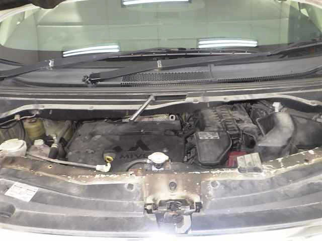 MITSUBISHI DELICA D5 2010