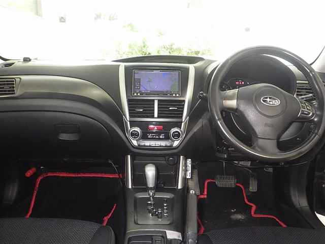 SUBARU FORESTER 2011