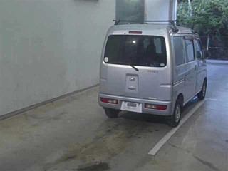 DAIHATSU HIJET VAN 2011