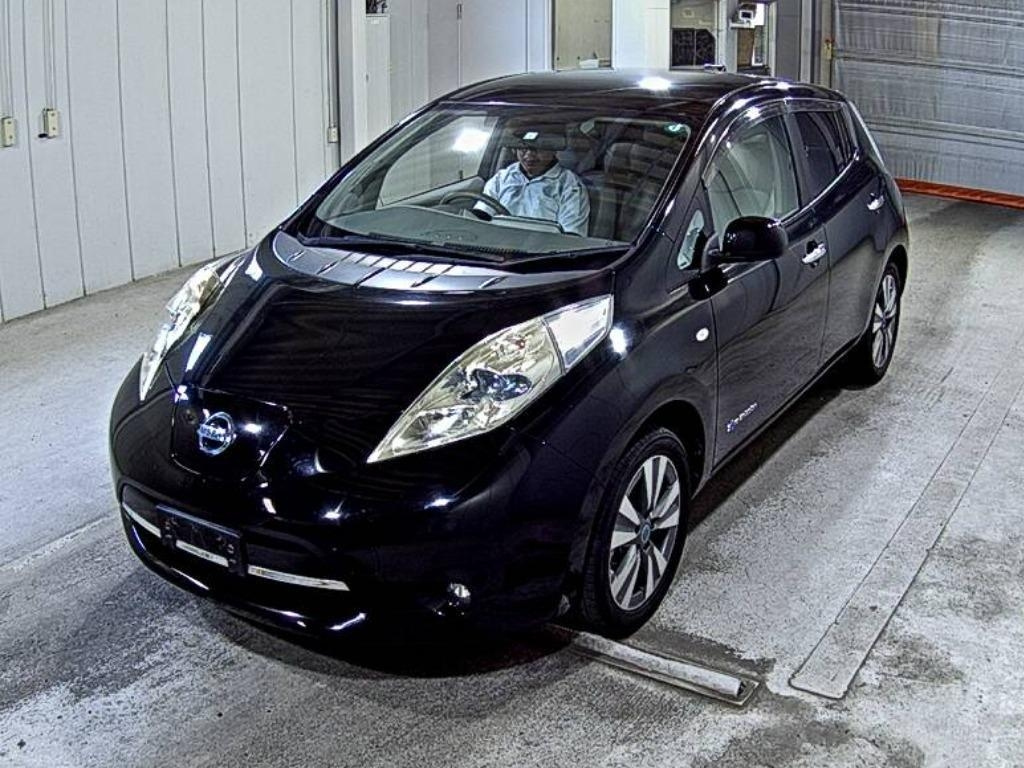 NISSAN LEAF 2013
