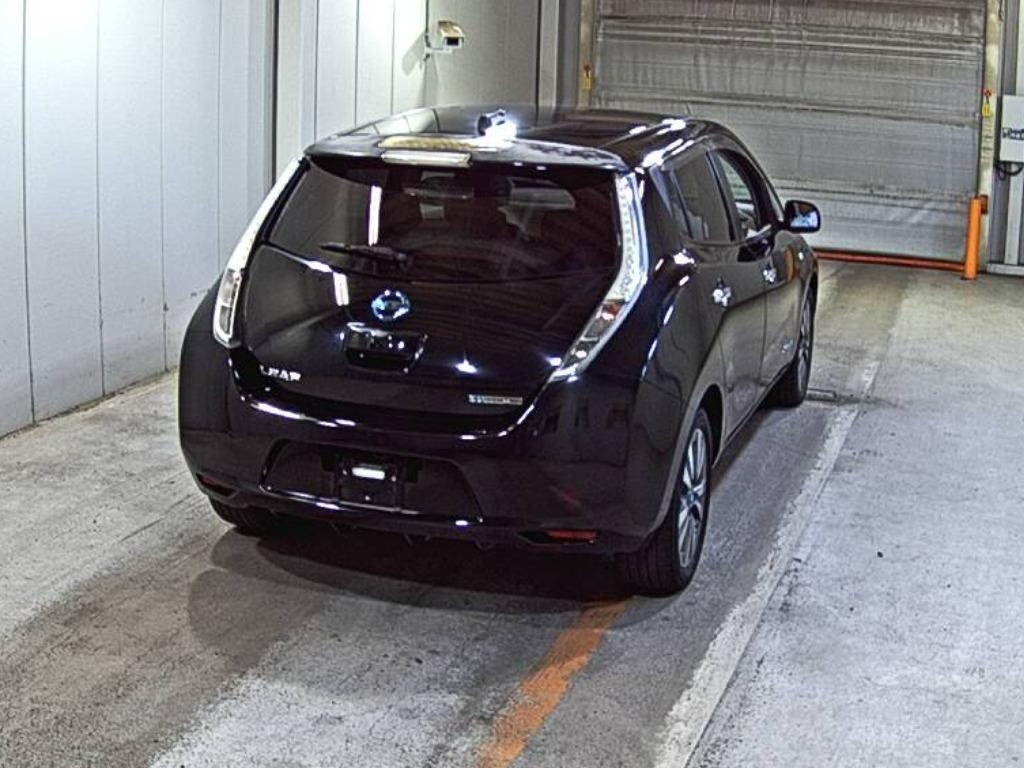 NISSAN LEAF 2013