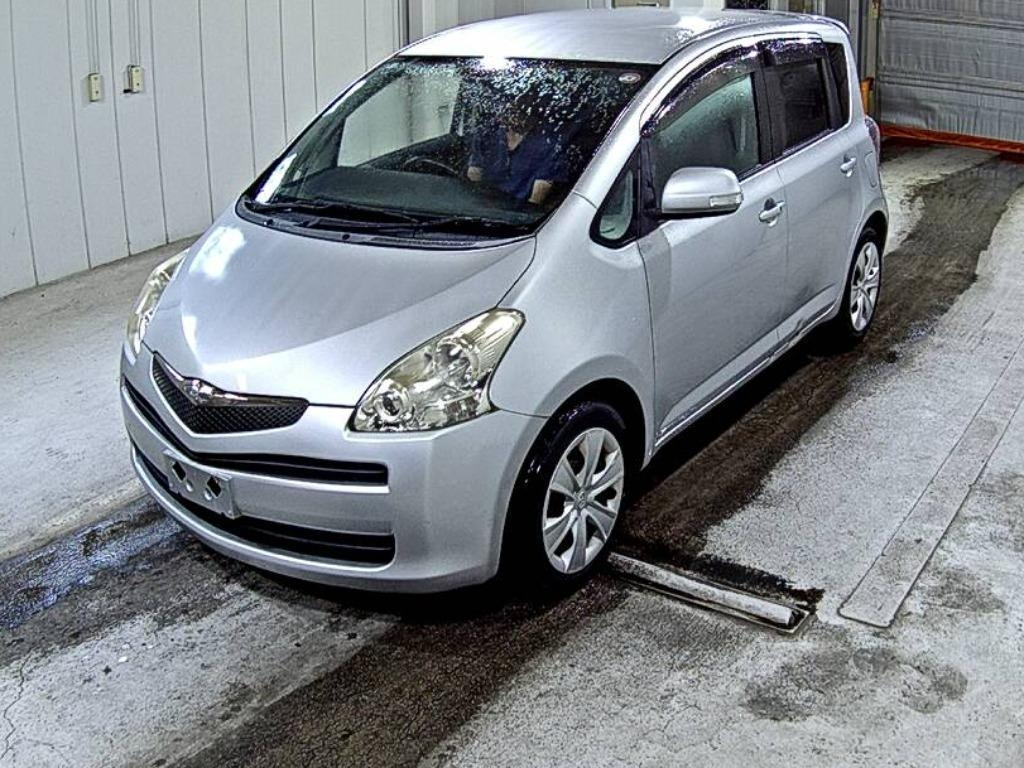 TOYOTA RACTIS 2010