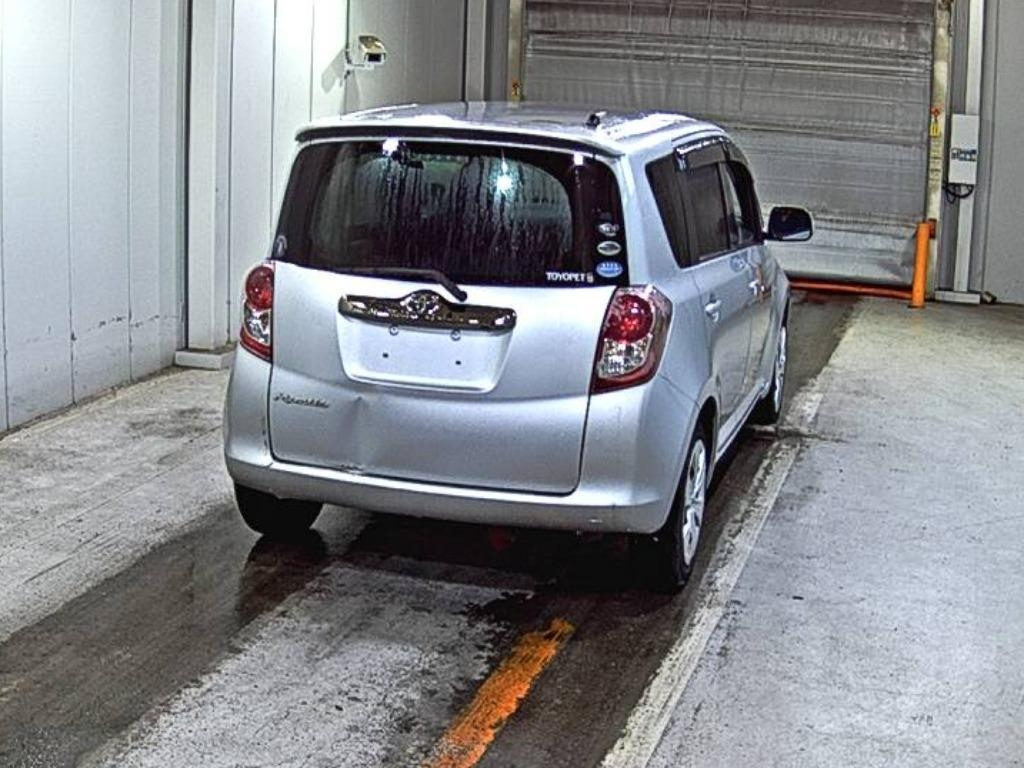 TOYOTA RACTIS 2010