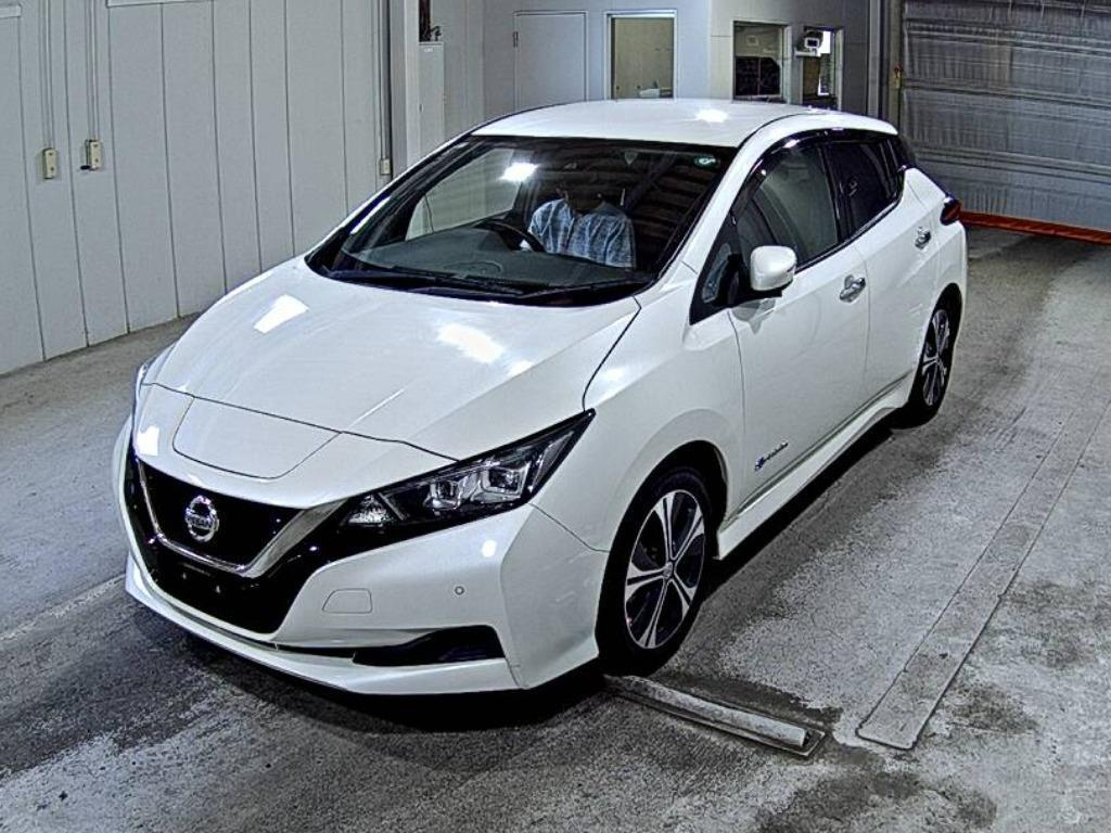 NISSAN LEAF 2018