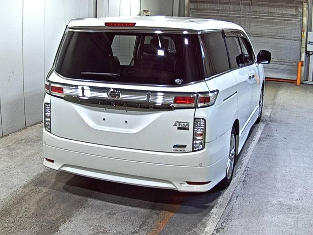 NISSAN ELGRAND 2012