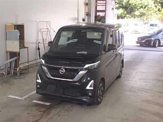 NISSAN ROOX 2021