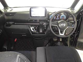 NISSAN ROOX 2021
