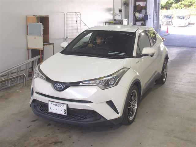 TOYOTA C-HR 2017