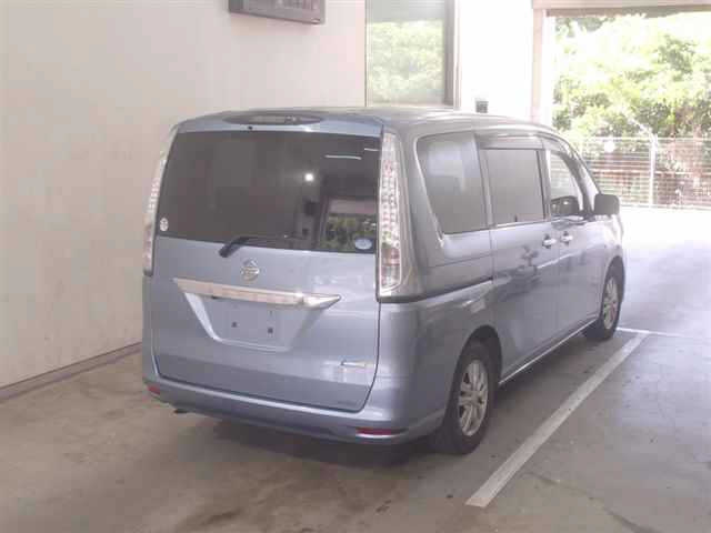NISSAN SERENA 2012