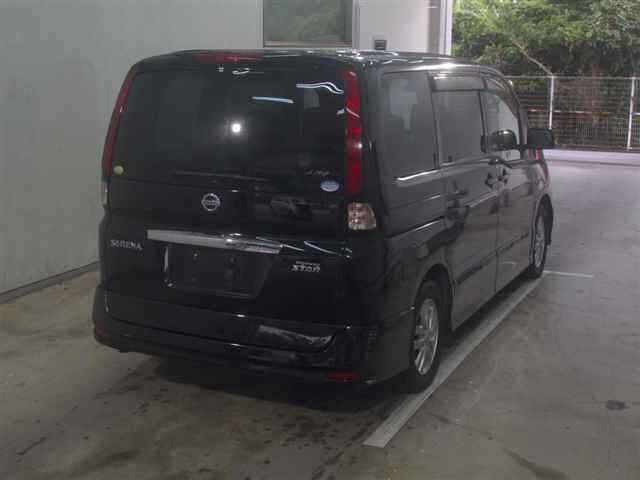 NISSAN SERENA 2010