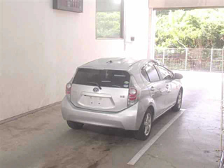TOYOTA AQUA 2013
