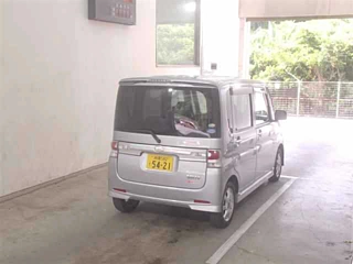 DAIHATSU TANTO 2009