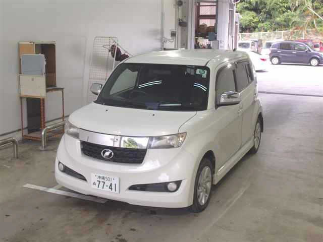 TOYOTA BB 2013