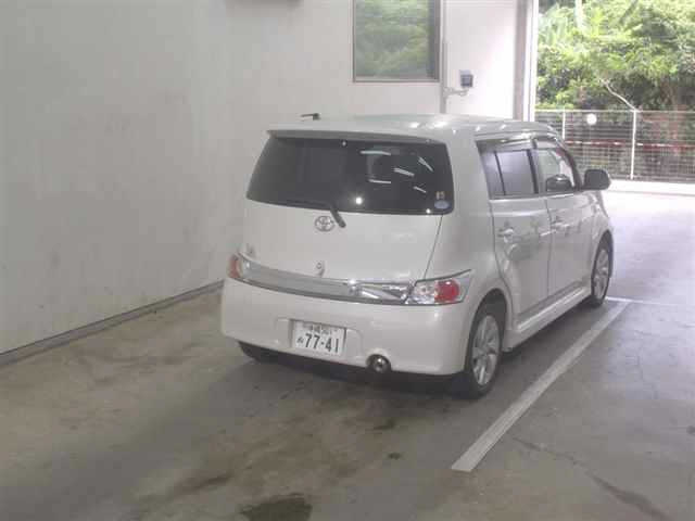 TOYOTA BB 2013