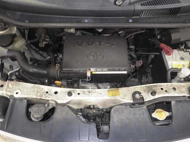TOYOTA BB 2013
