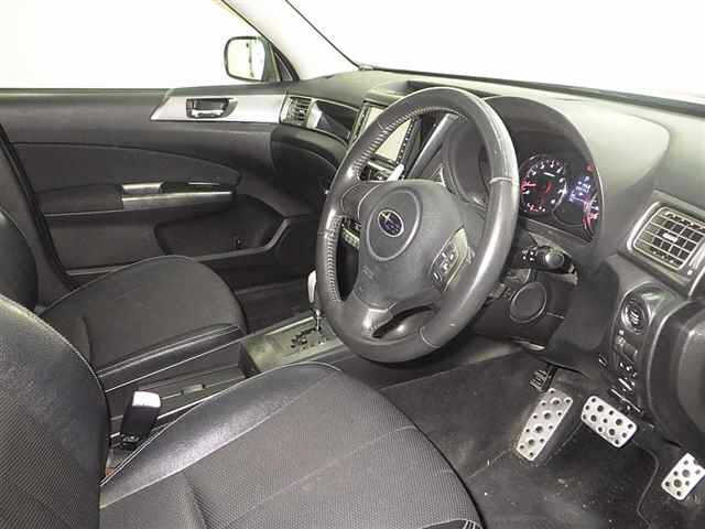 SUBARU EXIGA 2011