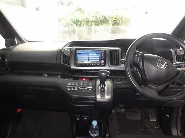 HONDA STEP WAGON 2010