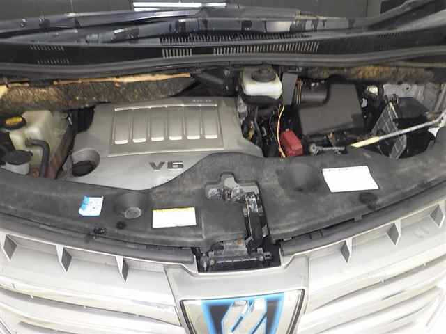 TOYOTA ALPHARD 2010