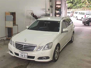 MERCEDES BENZ E CLASS WAGON 2010