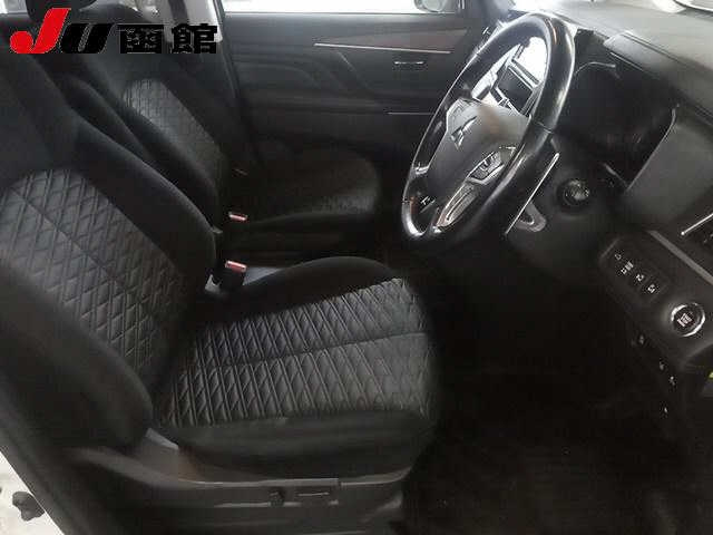 MITSUBISHI DELICA D5 2021