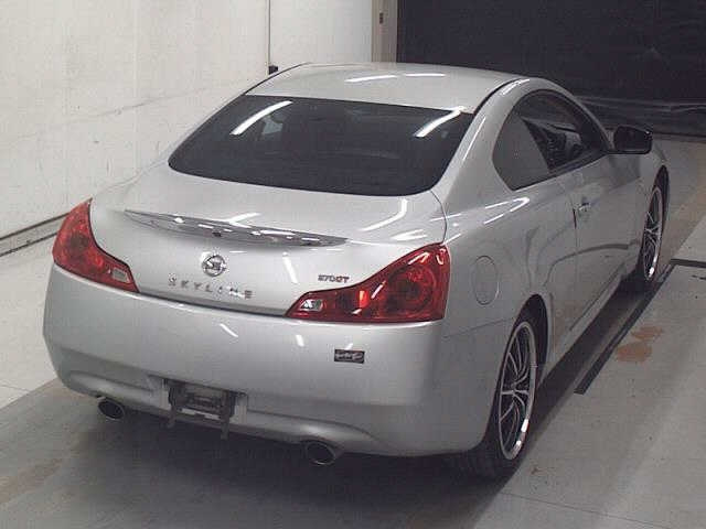 NISSAN SKYLINE 2010