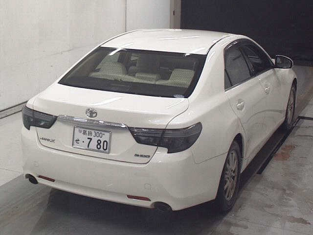 TOYOTA MARK X 2017