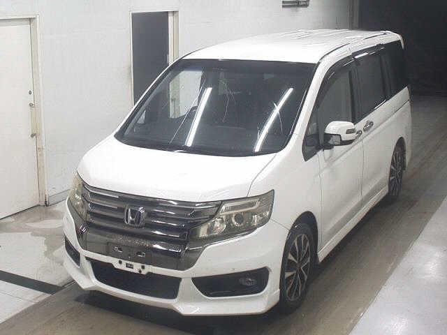 HONDA STEP WAGON 2012