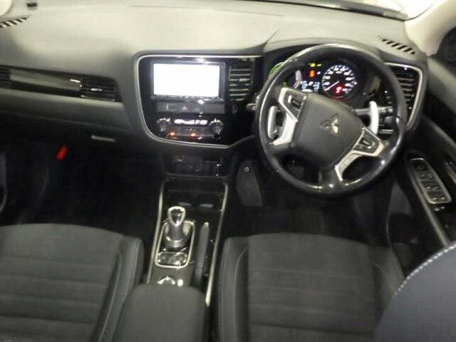 MITSUBISHI OUTLANDER PHEV 2015