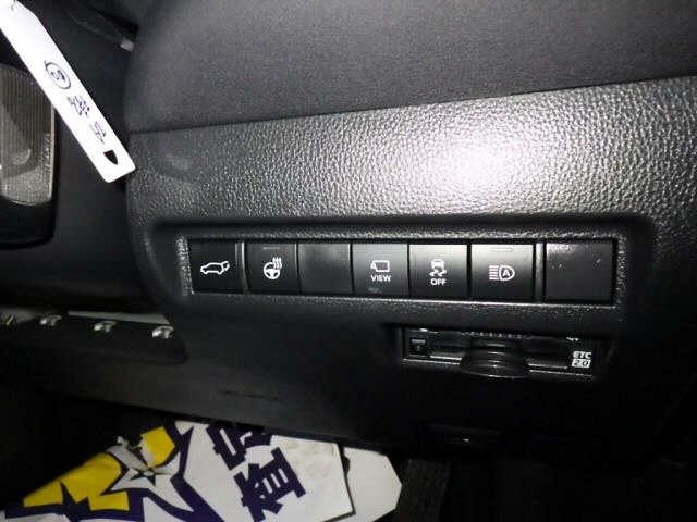 TOYOTA HARRIER 2022