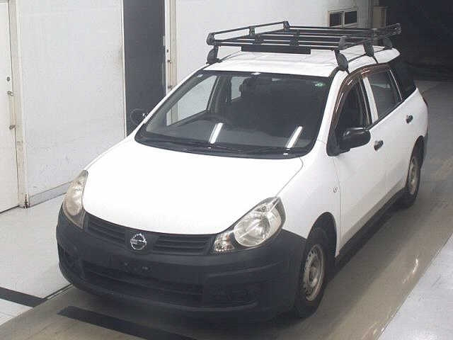 NISSAN AD 2008