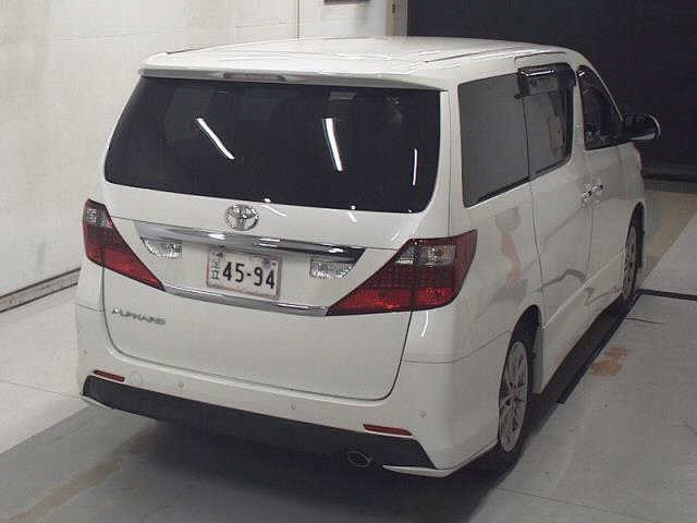 TOYOTA ALPHARD 2010