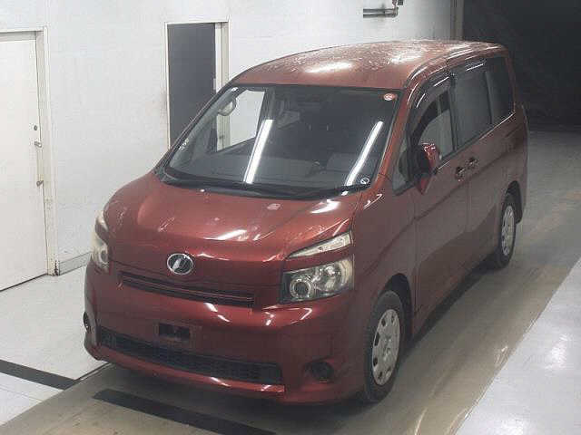 TOYOTA VOXY 2009