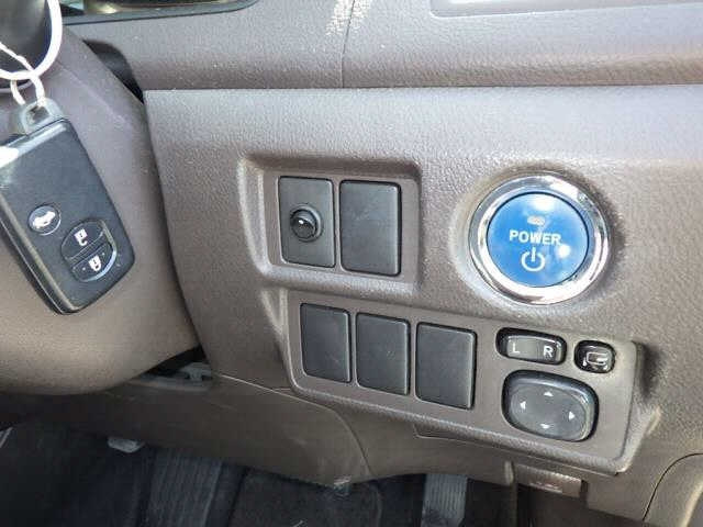 TOYOTA SAI 2010
