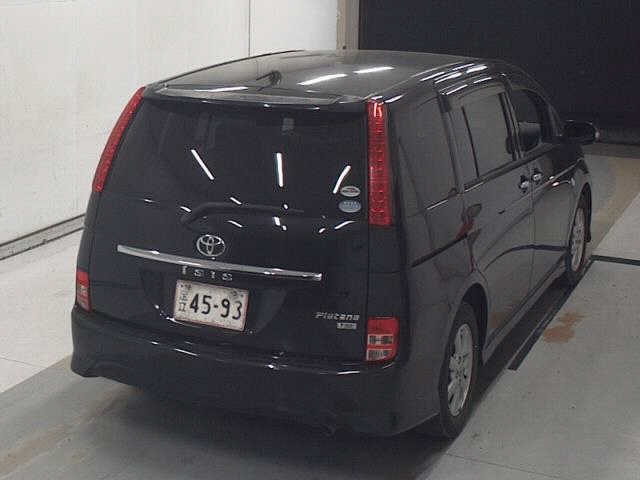 TOYOTA ISIS 2010