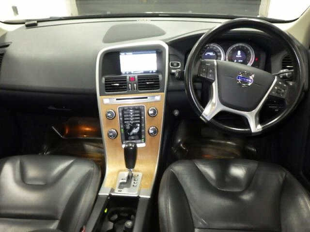 VOLVO XC60 2011
