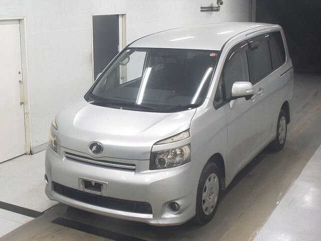 TOYOTA VOXY 2008